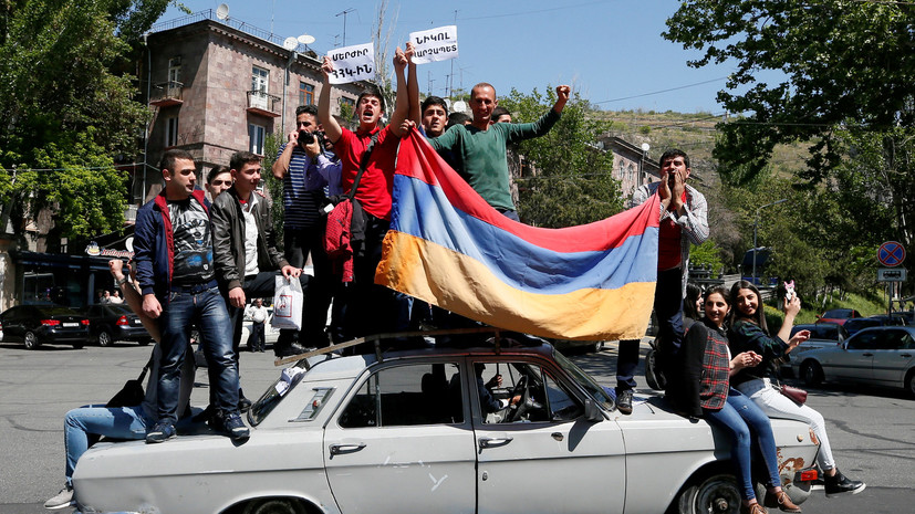 МИД: в Москве надеются, что ситуация в Армении будет развиваться в правовом поле