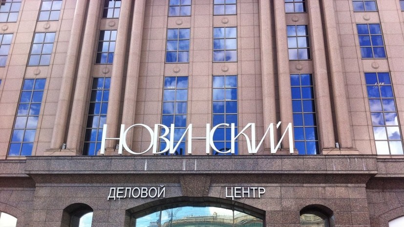 Источник: в центре Москвы из-за задымления эвакуируют торговый центр 