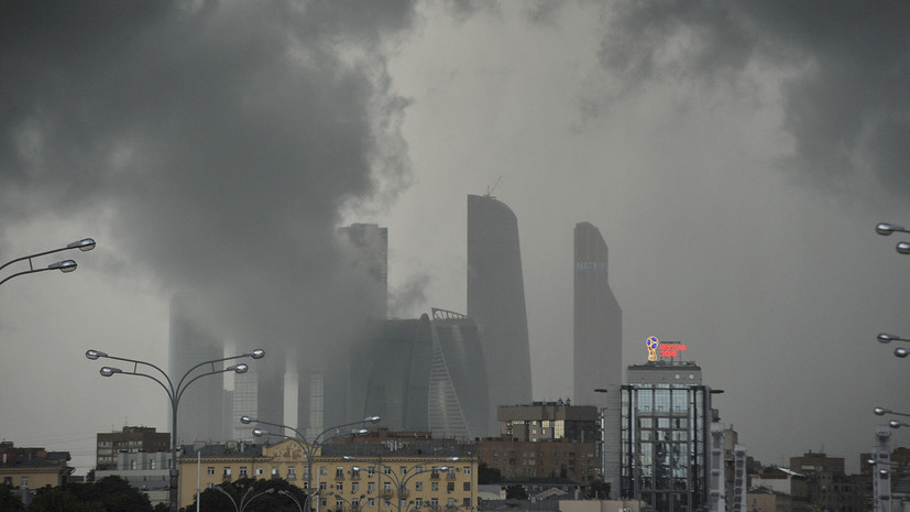 В Москве объявлено штормовое предупреждение из-за грозы