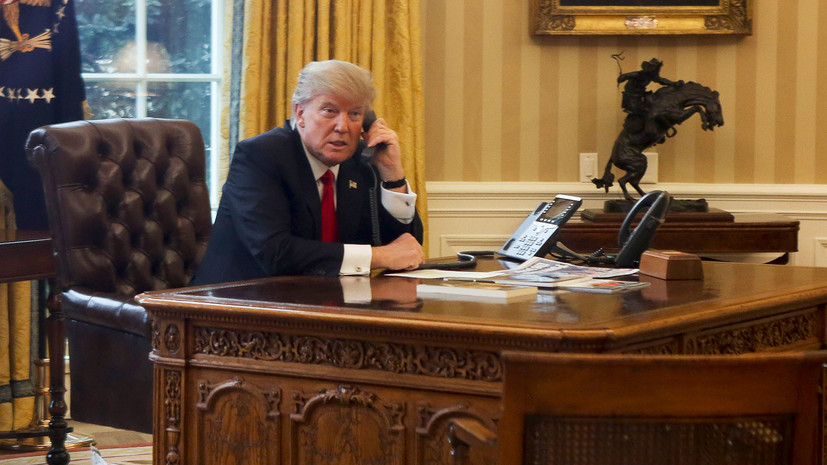 Трамп в ходе телефонного разговора с Абэ обсудил проблему денуклеаризации КНДР