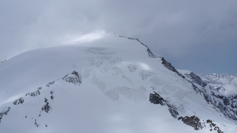 В Швейцарских Альпах из-за непогоды погибли шесть человек