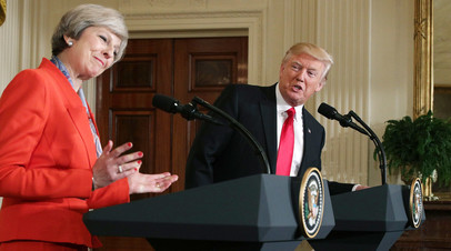 Президент США Дональд Трамп во время встречи с премьер-министром Соединённого Королевства Терезой Мэй
