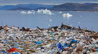 Мусорная свалка в Илулиссате, Гренландия. 