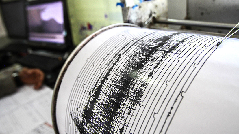 СМИ: При землетрясении в Иране пострадали не менее 30 человек