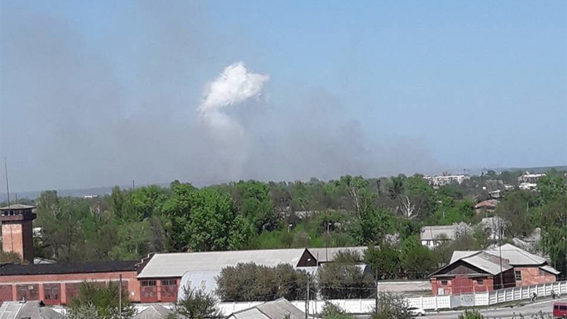 В Балаклее проходит частичная эвакуация жителей из-за пожара на складе боеприпасов