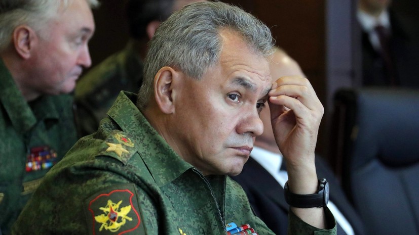 Шойгу обсудил с командующим Ливийской национальной армией борьбу с терроризмом