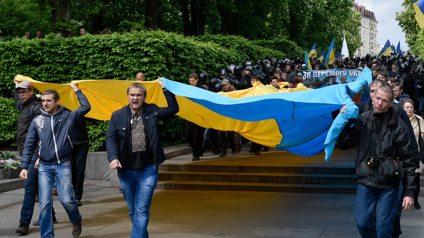 «Ничего общего с Россией у нас быть не должно»: украинские радикалы проведут 9 мая акцию в честь СС «Галичина»