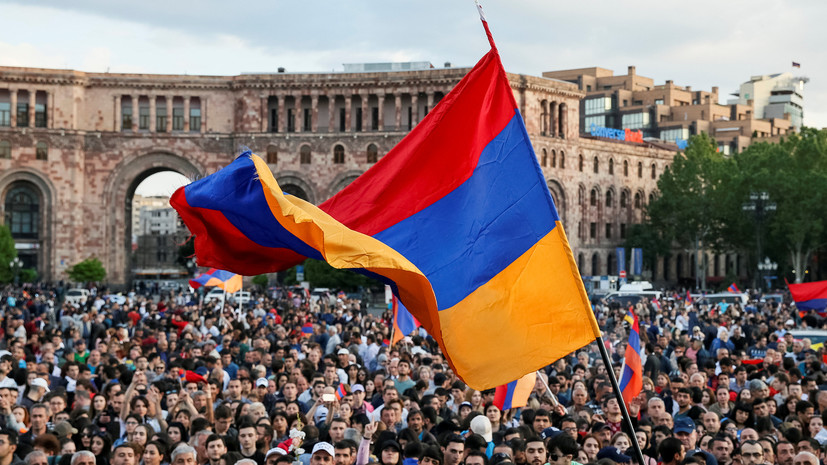 Исполняющий обязанности министра финансов Армении подал в отставку