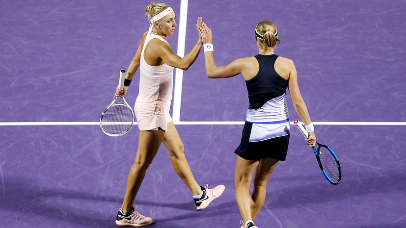 Макарова и Веснина стали победительницами теннисного турнира в Мадриде в парном разряде