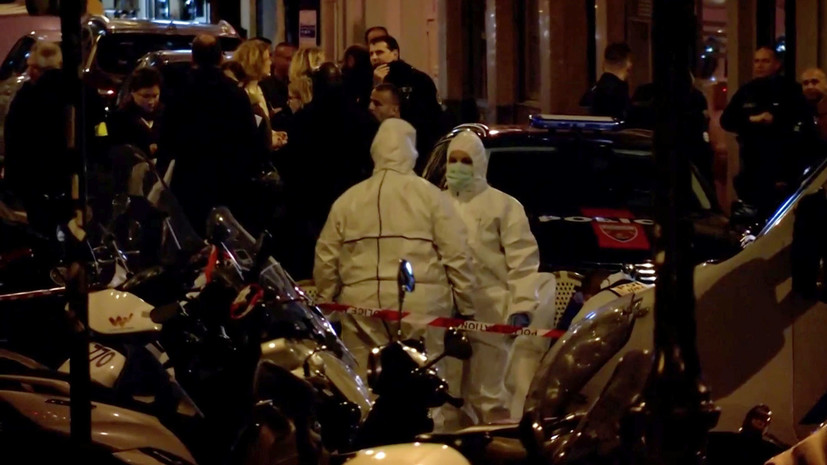 СМИ: Напавший на прохожих в Париже был выходцем из России
