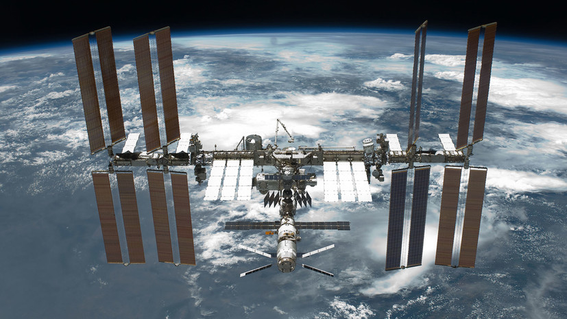 В «Роскосмосе» сообщили о проведении коррекции орбиты МКС