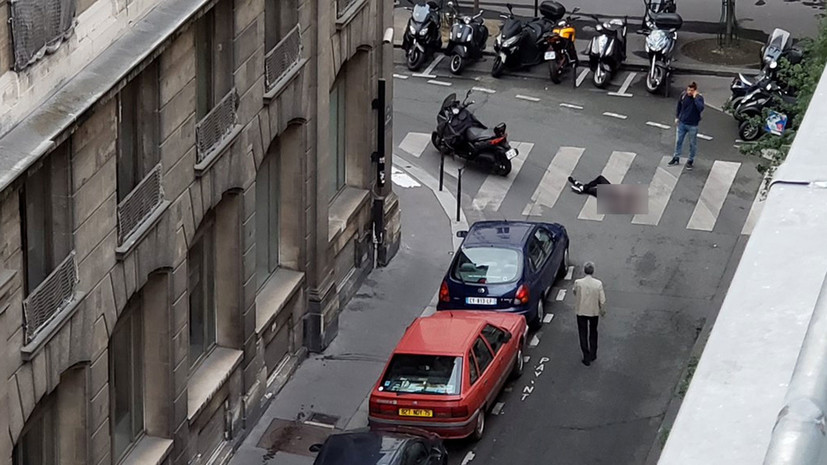 СМИ: Напавший на прохожих в Париже не был знаком спецслужбам Франции