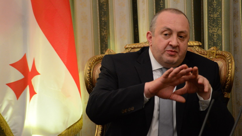 Президент Грузии заявил, что страна оказалась на грани гражданского противостояния