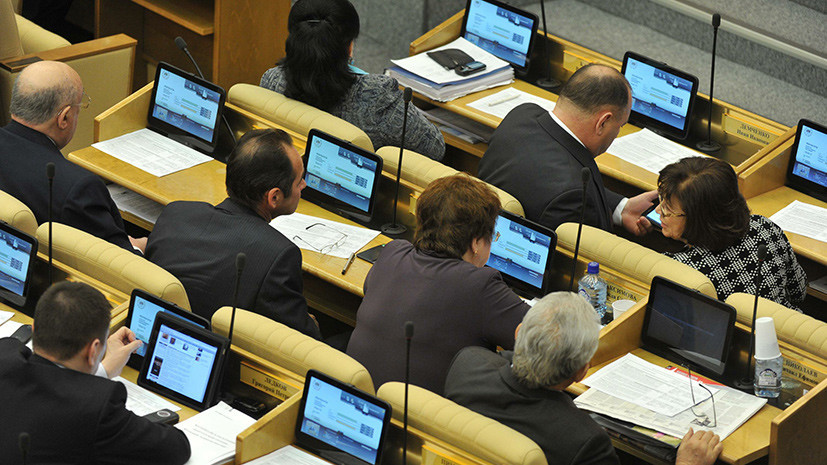 Комитет Госдумы рекомендовал принять во втором чтении проект о наказании за исполнение санкций