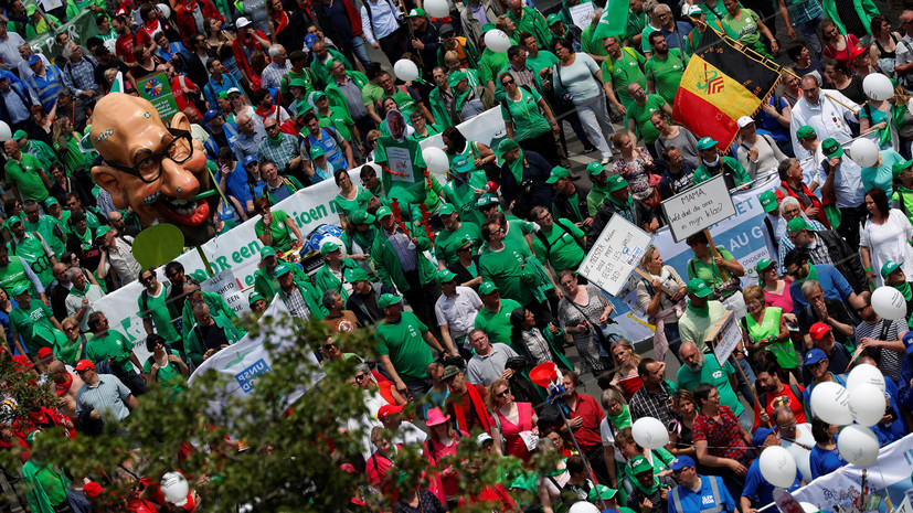 В Брюсселе в акции протеста против пенсионной реформы приняли участие 30 тысяч человек