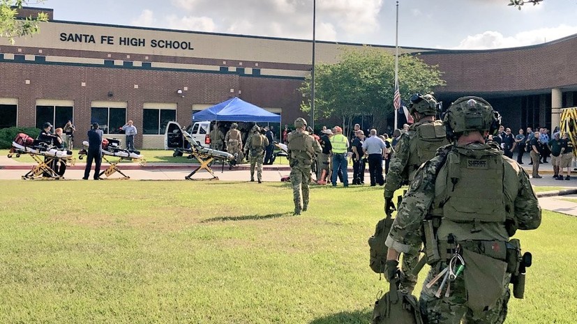 СМИ: При стрельбе в школе Техаса погибли восемь человек