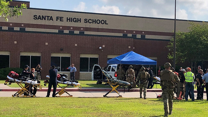 Власти подтвердили информацию о как минимум восьми погибших при стрельбе в школе Техаса