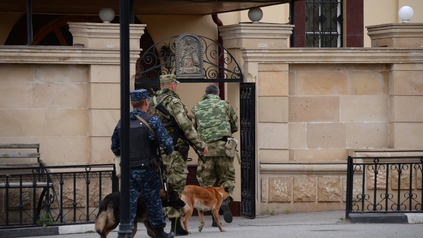 Правоохранители установили личности всех напавших на церковь в Грозном боевиков