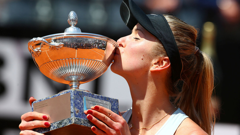Украинская теннисистка Свитолина защитила титул на турнире в Риме, обыграв первую ракетку мира Халеп