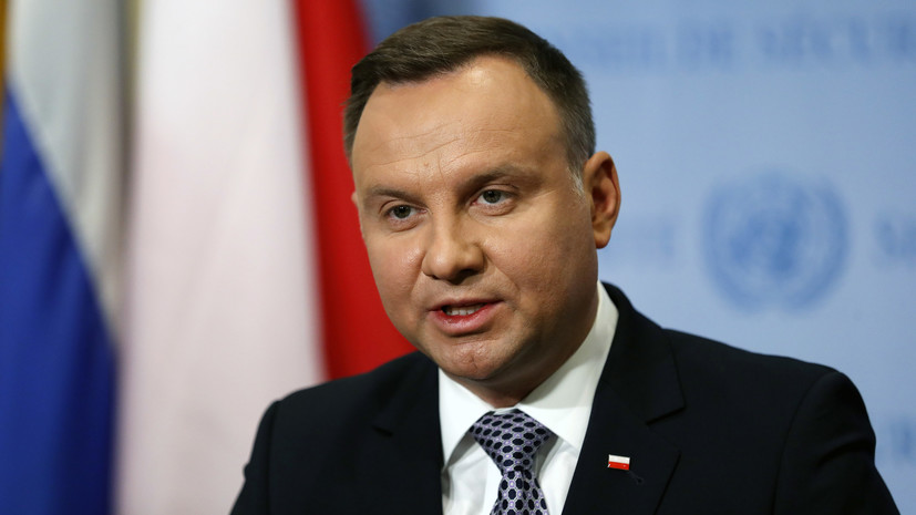СМИ: Президент Польши не смог вернуться из США из-за технической неисправности самолёта
