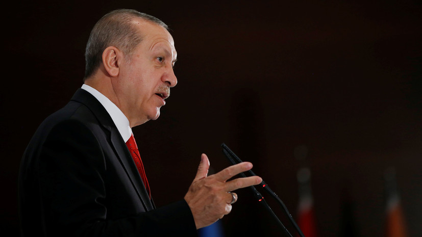 Эрдоган назвал непоследовательным решение США о прекращении помощи на северо-западе Сирии