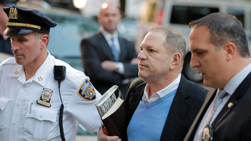 Вайнштейн прибыл в участок полиции Нью-Йорка по делу о сексуальных домогательствах