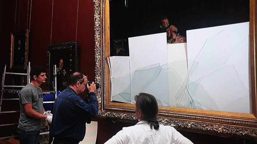 «Самоотверженная смотрительница повисла у него на руке»: в Третьяковке воссоздали хронологию нападения на картину Репина
