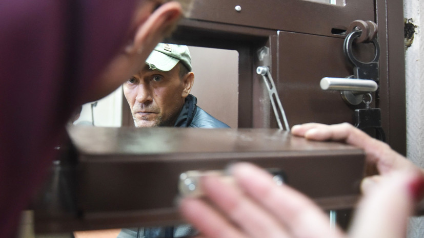 Суд арестовал повредившего картину Репина в Третьяковке