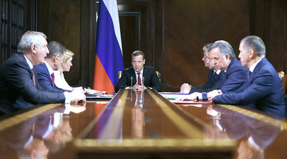 14 мая 2018 года. Председатель правительства РФ Дмитрий Медведев проводит совещание с исполняющими обязанности вице-премьеров РФ