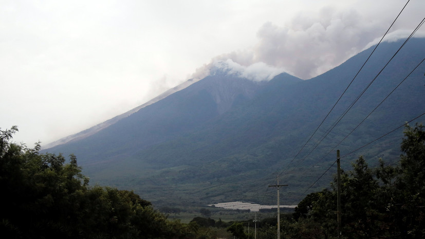 Число погибших из-за извержения вулкана в Гватемале возросло до 25