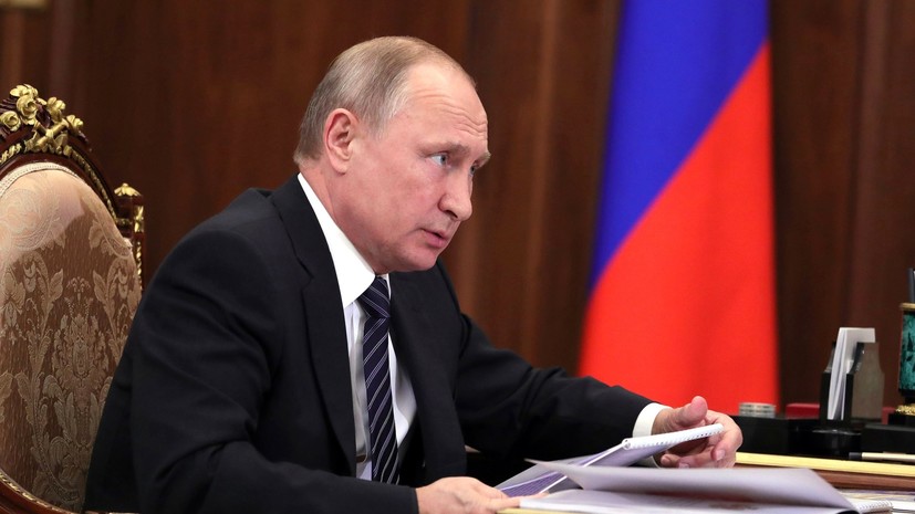 Путин подписал указ об освобождении от должности главы МВД по Крыму