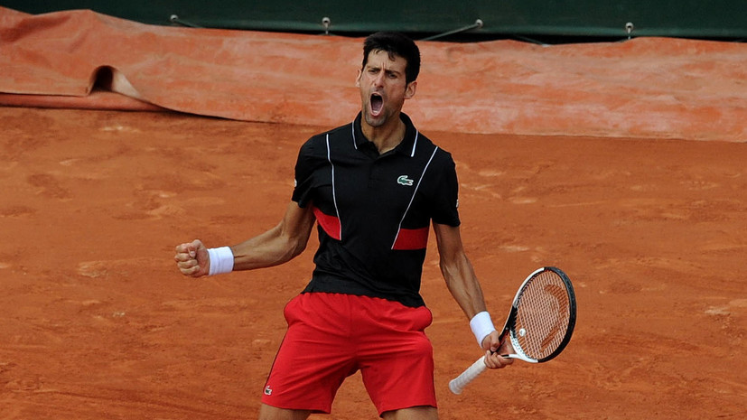 Экс-первая ракетка мира Джокович сенсационно проиграл итальянцу Чеккинато в четвертьфинале «Ролан Гаррос»