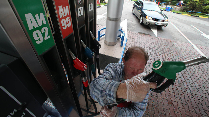«Результат неточного регулирования»: Путин прокомментировал ситуацию с резким ростом цен на бензин