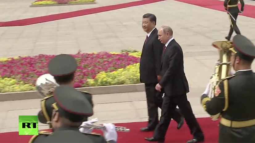 Китайский военный оркестр встретил Путина «Катюшей»