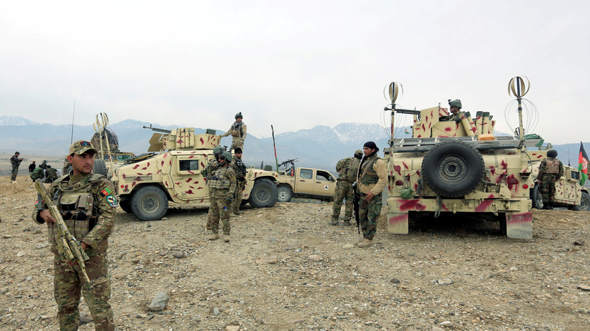 СМИ: 17 военных погибли в результате атаки талибов в афганской провинции Герат