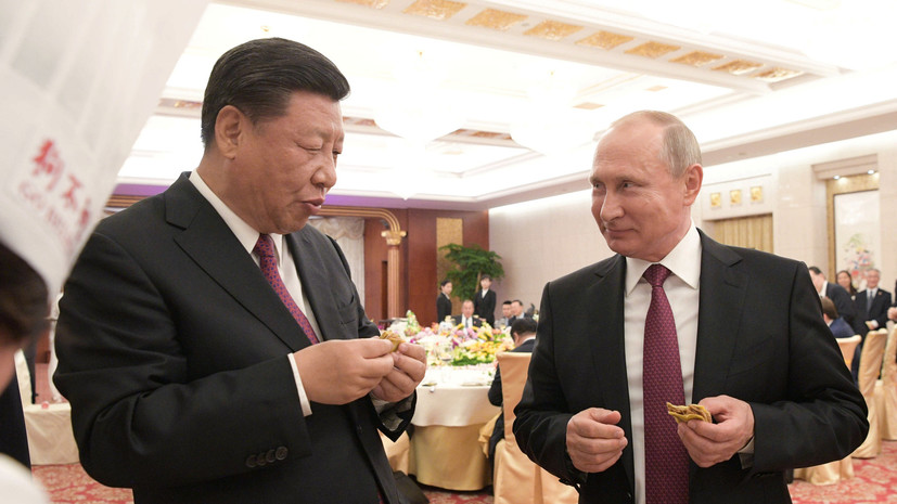 В МИД КНР рассказали о подарках Путина Си Цзиньпину