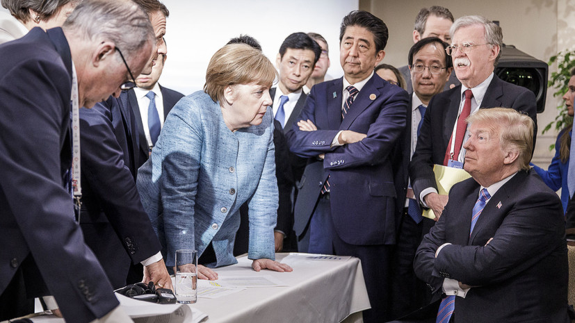 Захарова прокомментировала фото с лидерами стран G7   