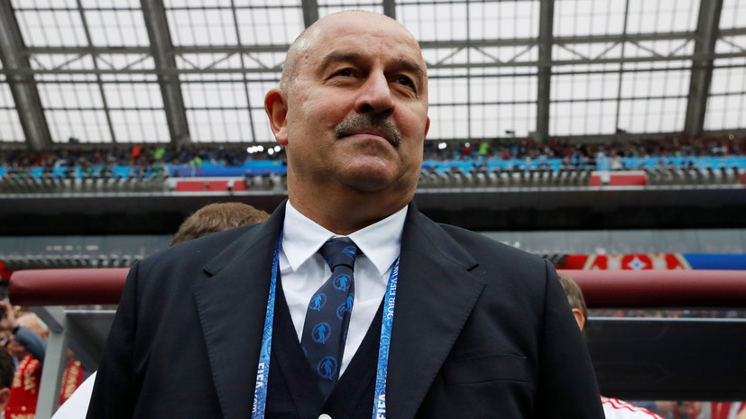 Экс-игрок сборной России: команда выйдет из группы на ЧМ — Черчесова будут носить на руках