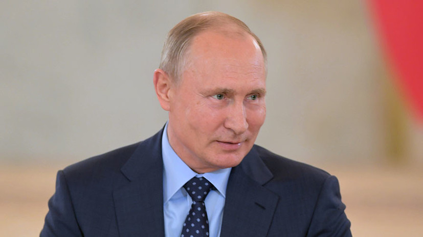 Путин поздравил российских мусульман с праздником Ураза-байрам