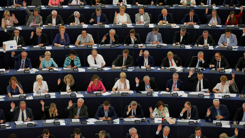 В Европарламенте призвали США и ЕС ужесточить санкции против России