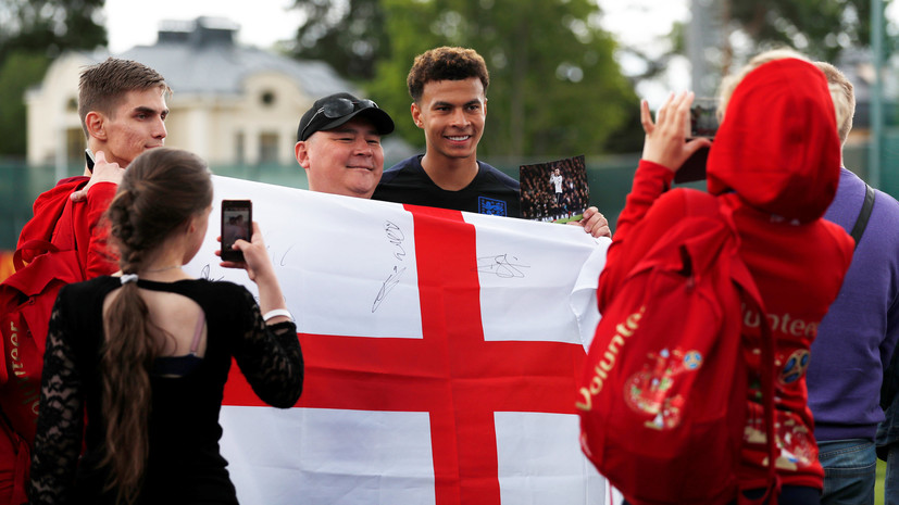 В Калининграде полиция будет сопровождать английских фанатов от аэропорта до стадиона ЧМ-2018
