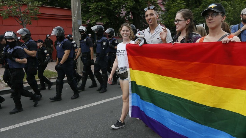 В Киеве полиция отпустила всех задержанных противников «Марша равенства»