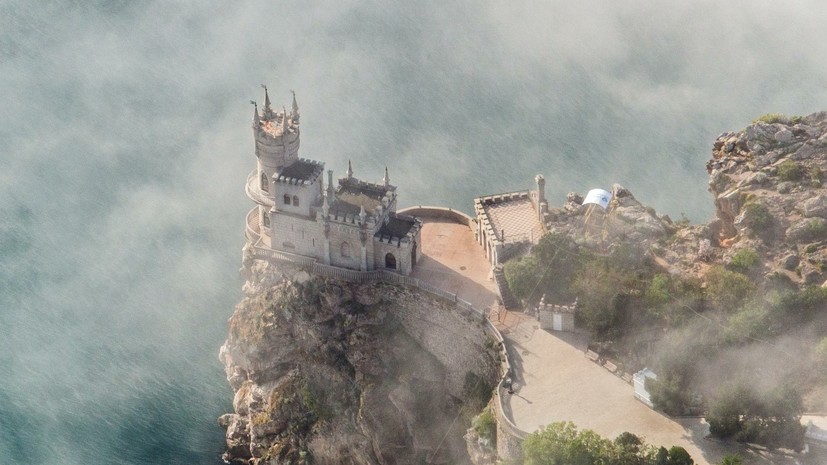 Число посетивших Крым туристов достигло почти 1,5 млн с начала года