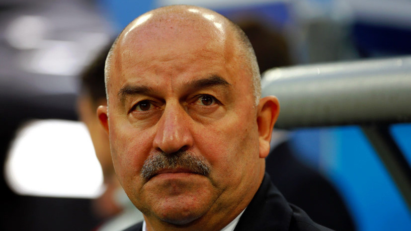 Черчесов рассказал, почему Дзюба заменил Смолова в стартовом составе сборной в матче с Египтом