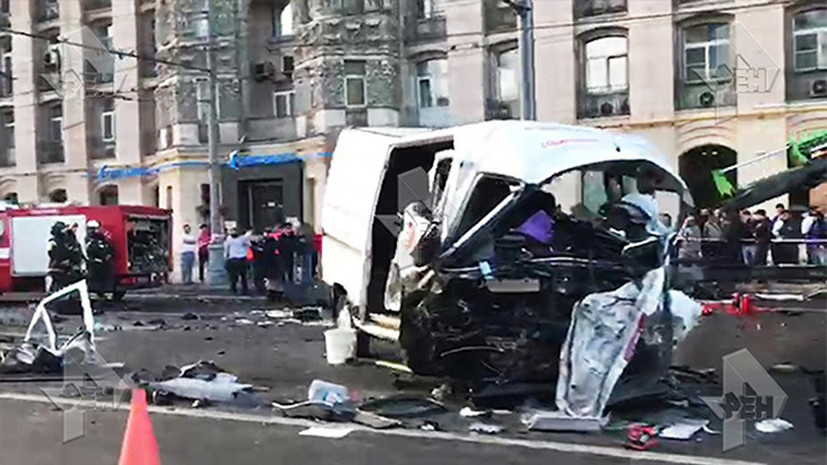 Источник уточнил количество попавших в ДТП на Кутузовском проспекте автомобилей
