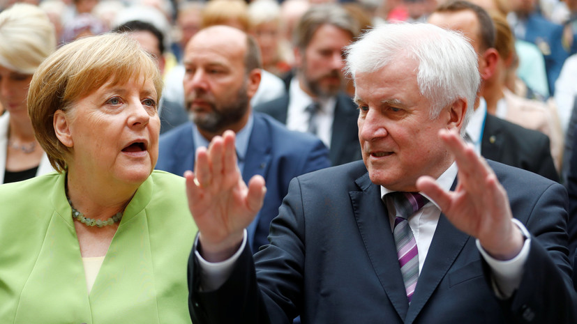 Глава МВД Германии пригрозил Меркель распадом правительственной коалиции