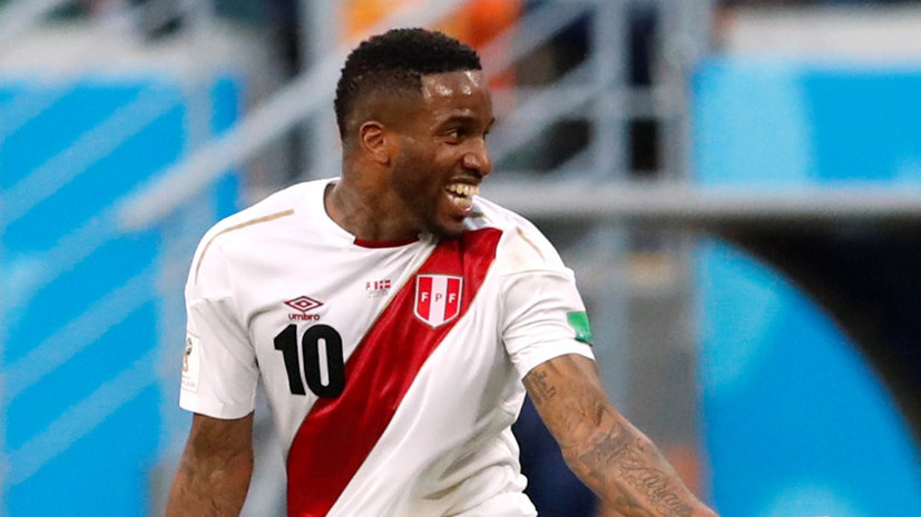 Фарфан потерял сознание на тренировке сборной Перу по футболу