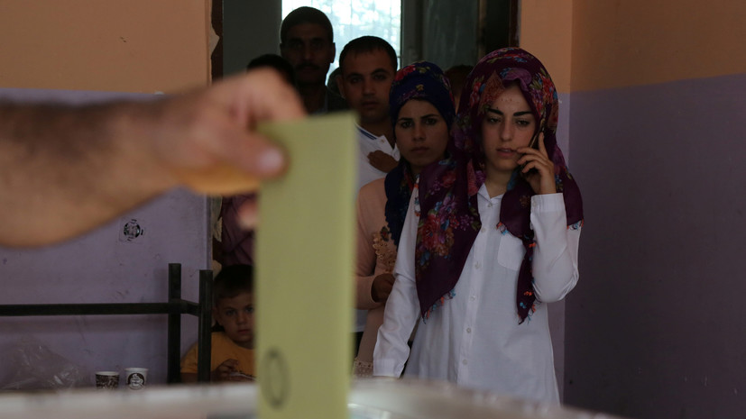 Прославившийся благодаря фирменному жесту турецкий повар проголосовал на выборах