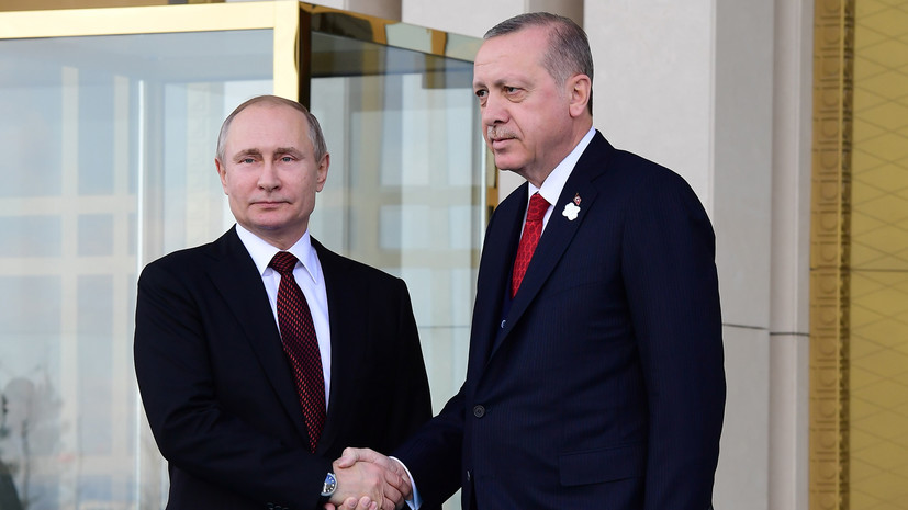 Путин поздравил Эрдогана с победой на выборах президента Турции