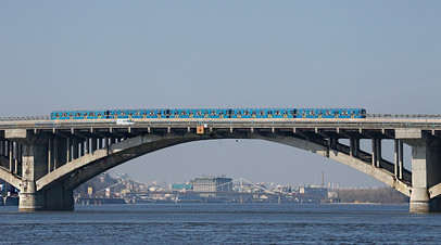 Мост Метро в Киеве, 2017 год
